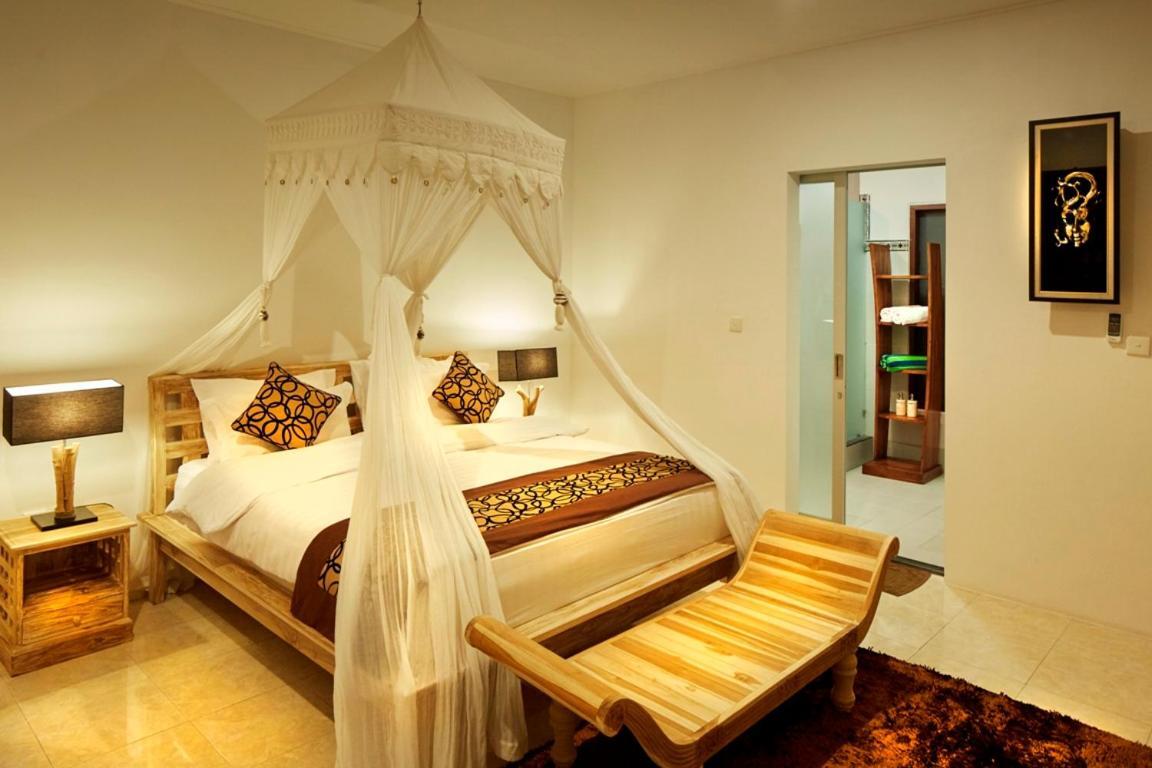 Villa Yoga Seminyak (Bali)